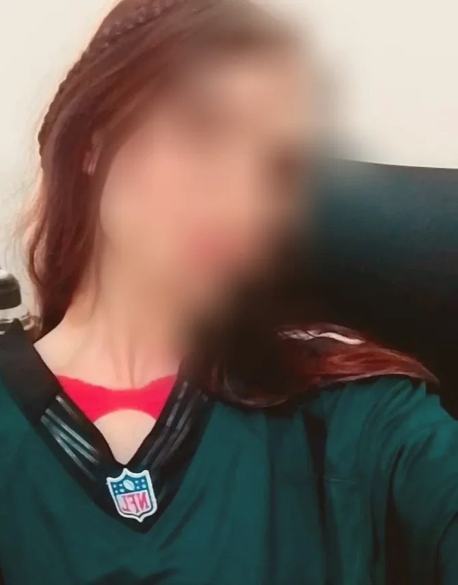 Elif, 26