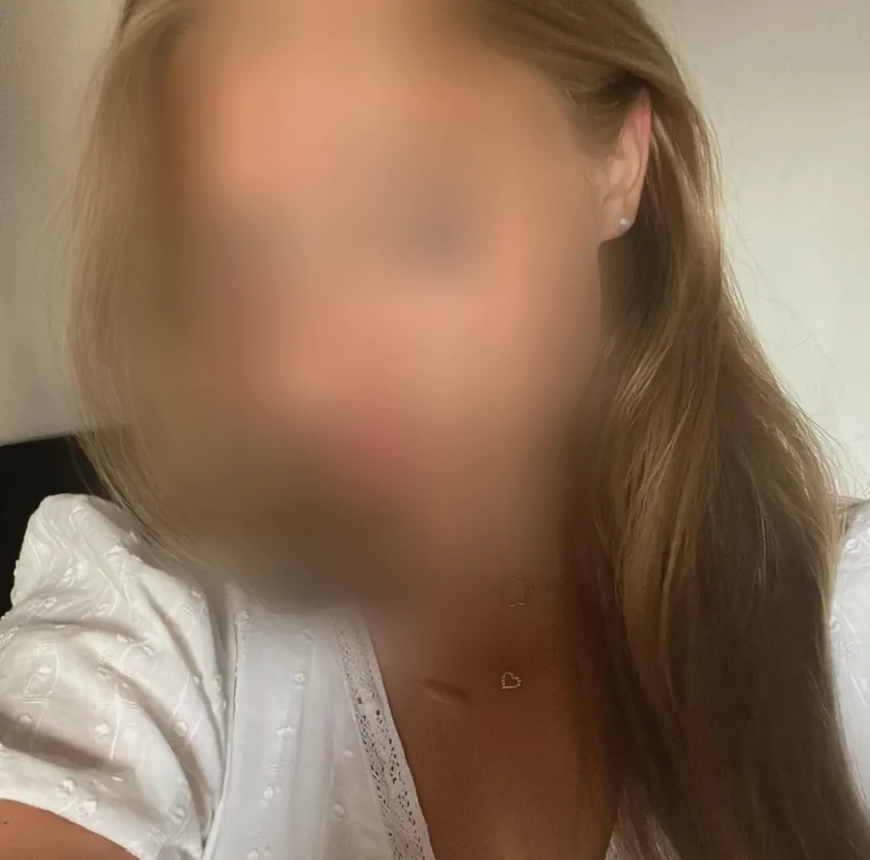 Gizem, 19