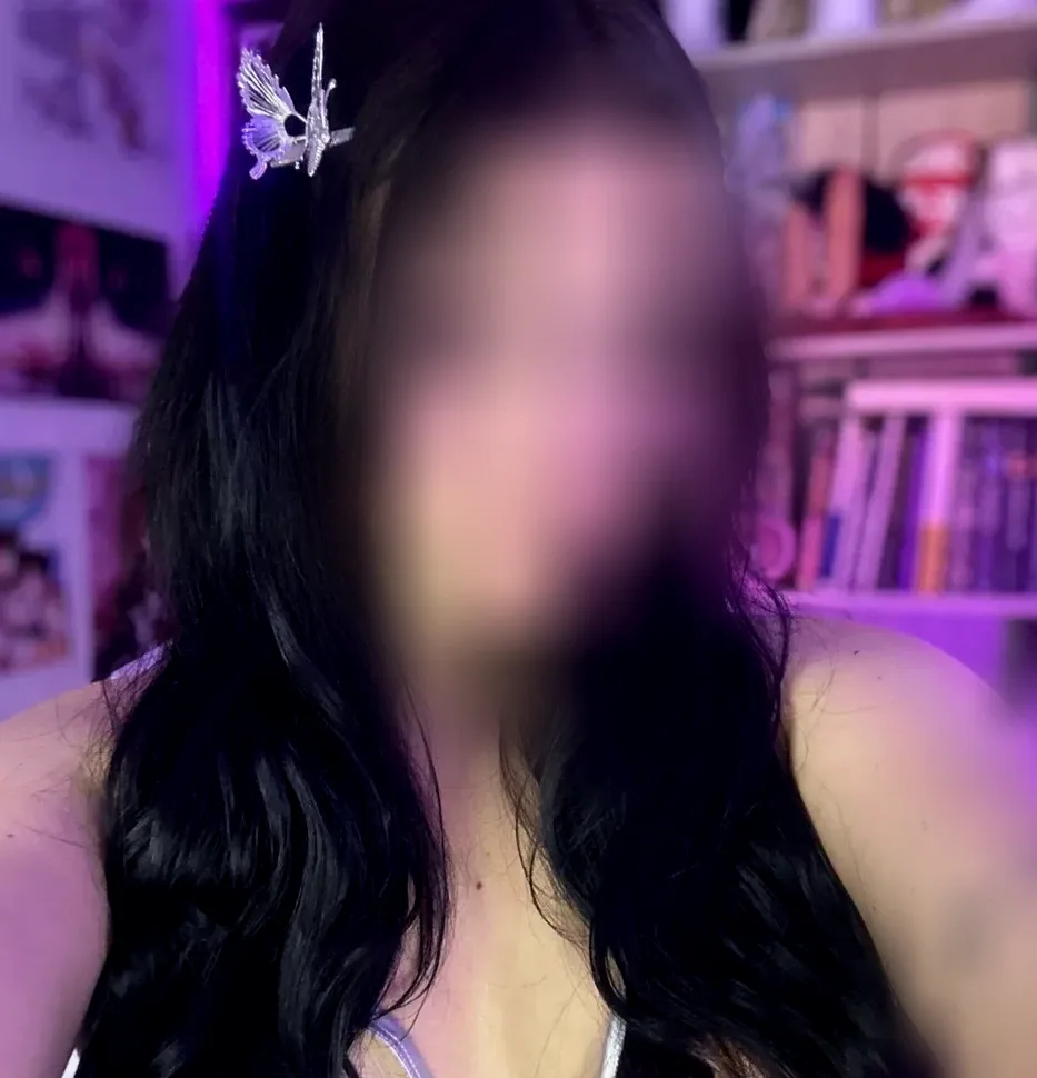 Hanna, 26
