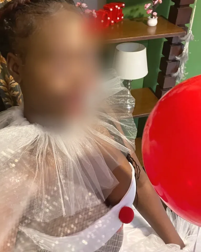 Isabell, 20