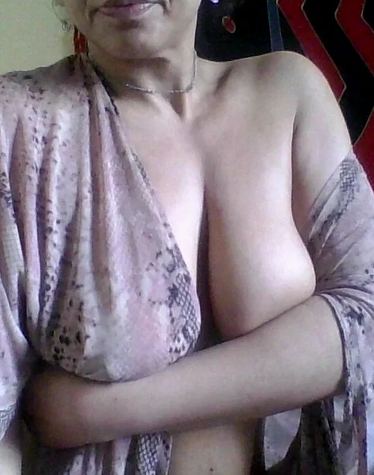 Maja, 25