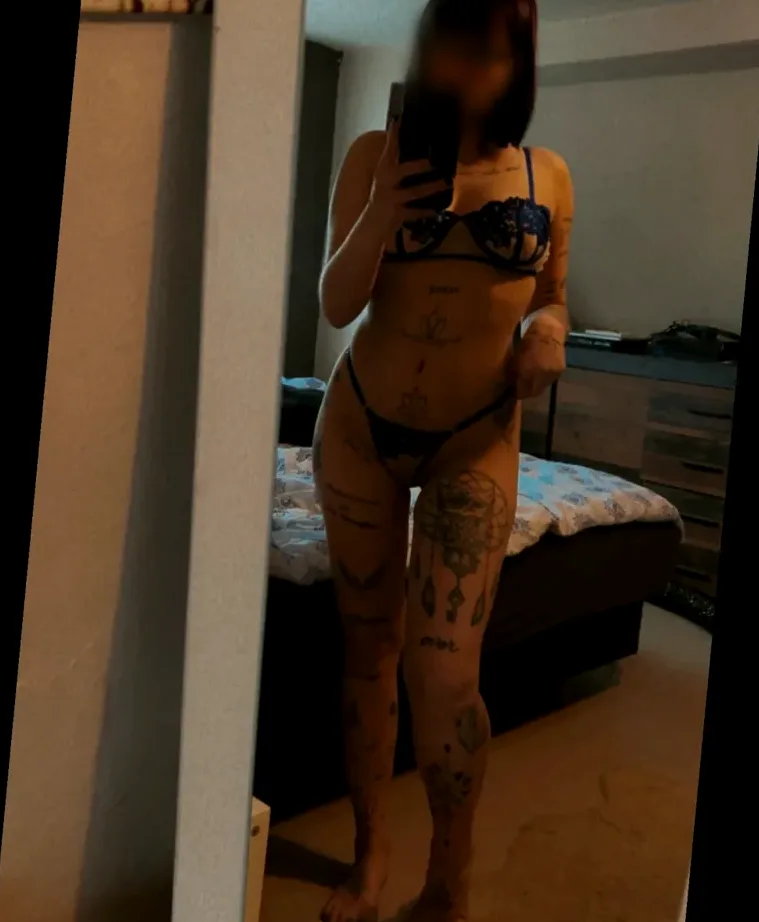 Michelle, 26
